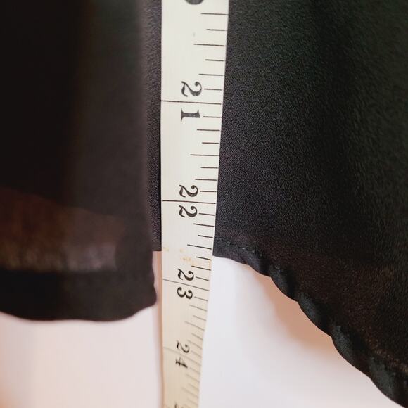 New Lulu's Womens Black Flowy Layered Vneck Camisole Top Size Small - Picture 11 of 11